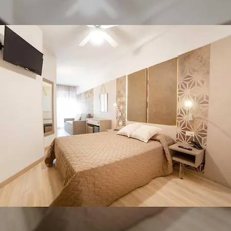 Hotel All'Orologio 3 Stelle Superior Caorle Exterior photo