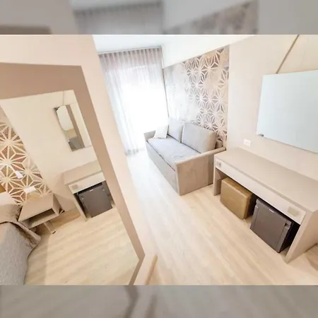 Hotel All'Orologio 3 Stelle Superior Caorle Exterior photo
